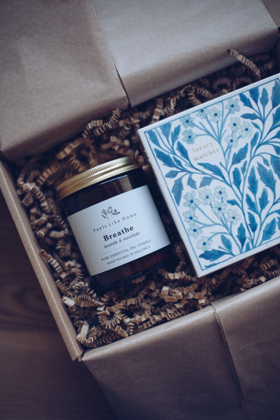 Blue Floral - Luxury matches - Imagen 3